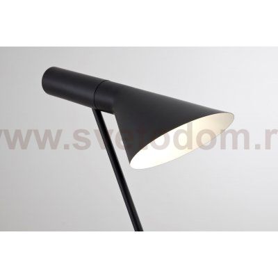 Настольный светильник MODEMODERN MD.8021.01TL BK