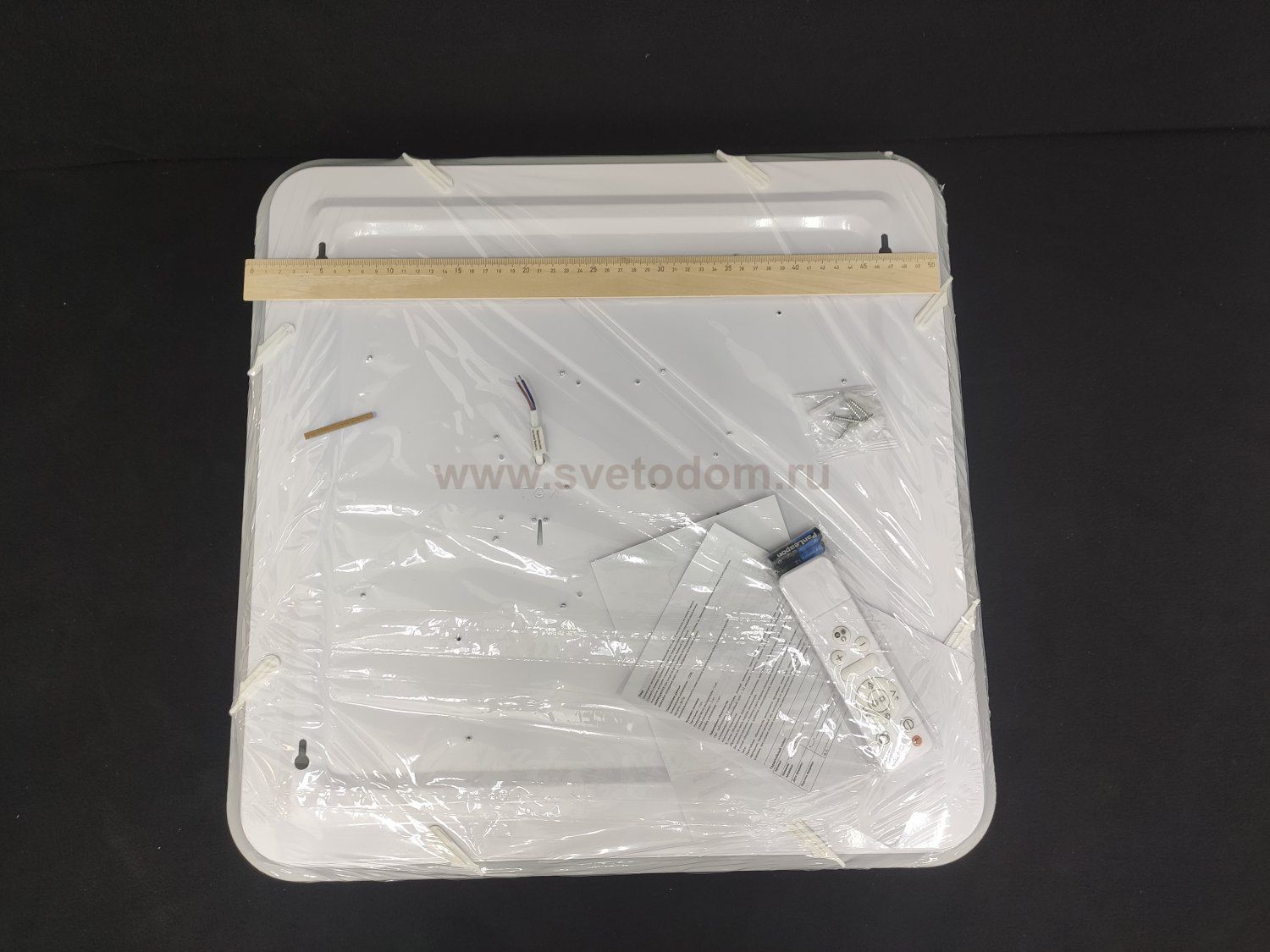 Люстра светодиодная с пультом 76W 540*540*70мм 88032/76