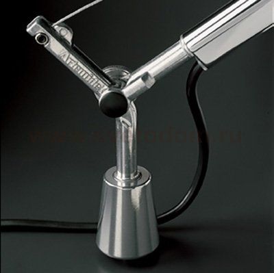 Настольная лампа Artemide A015100 Tolomeo