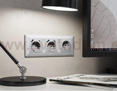 Лицевая панель ALFA (Серебро глянец) для электрической розетки с заземлением со шторками 2USB A+C QUANT AP4100 Ambrella Volt