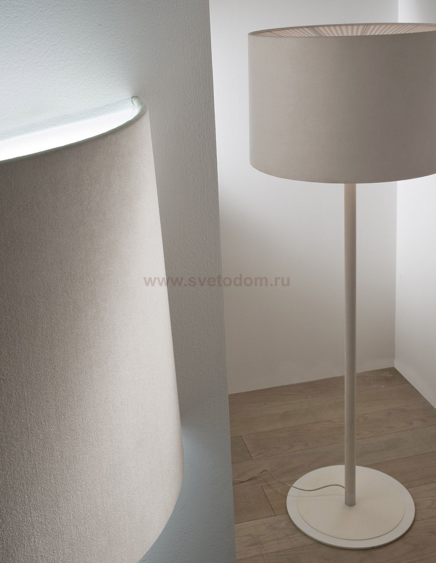 Настенный светильник бра Axo Light APVEL045FLEAZXX VELVET