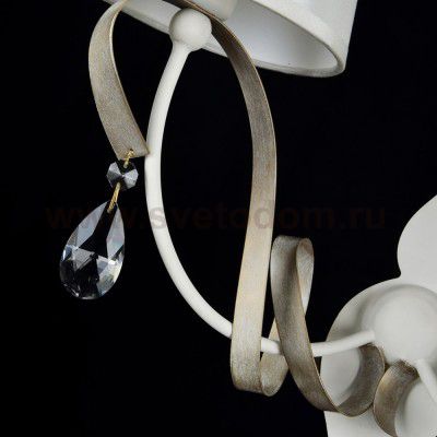 Люстра подвесная с абажурами Maytoni ARM010-06-W Intreccio