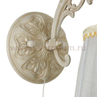 Настенный светильник бра Freya ARM020-01-W Omela