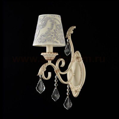 Светильник бра Maytoni ARM219-01-G Elegant Velvet