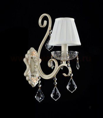 Светильник бра Maytoni ARM288-01-G Elegant Triumph