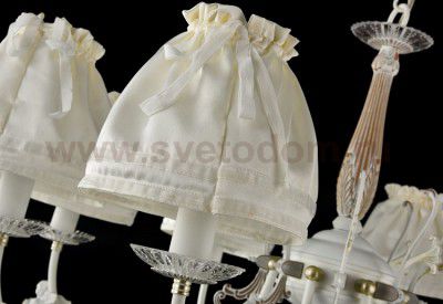 Люстра Maytoni ARM394-08-WG Forli