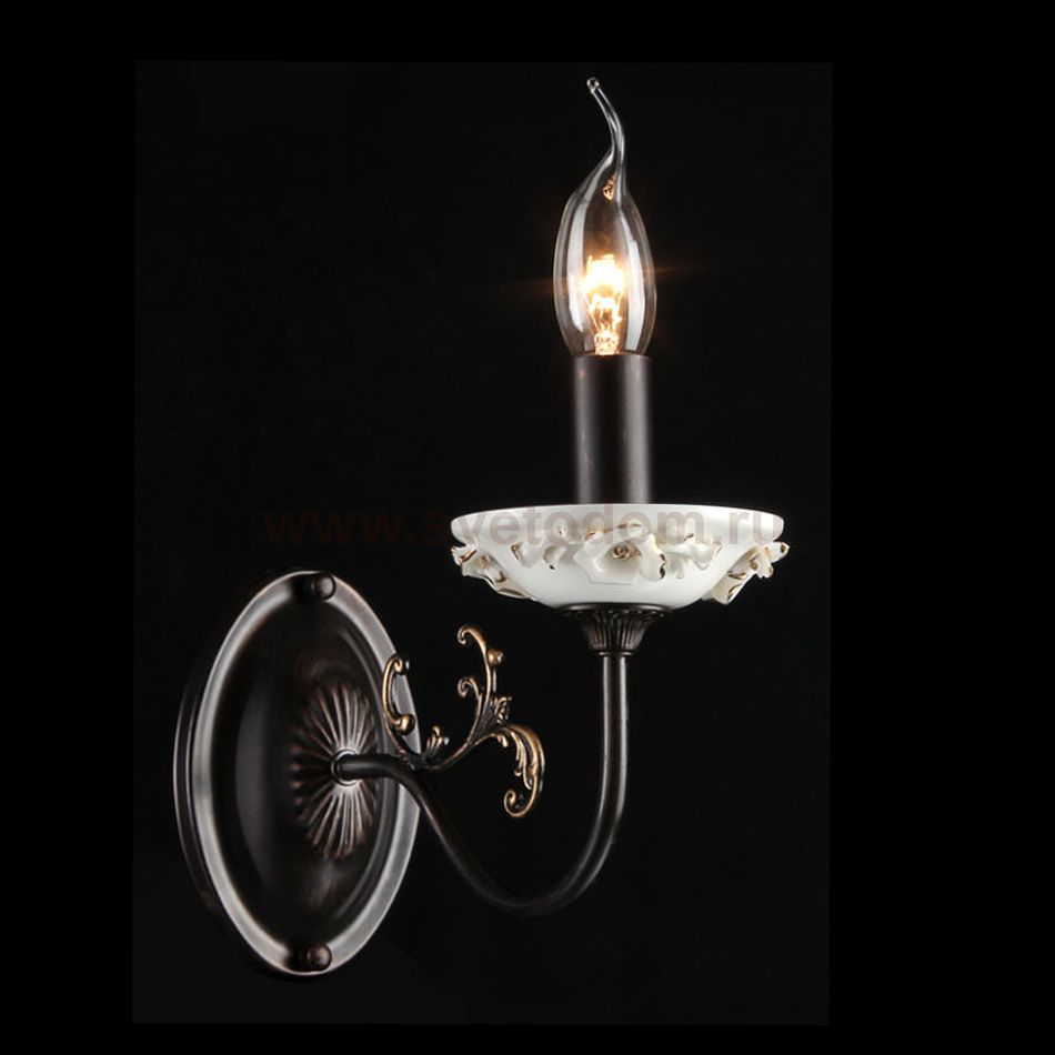 Светильник настенный бра Maytoni ARM565-01-R Verdi