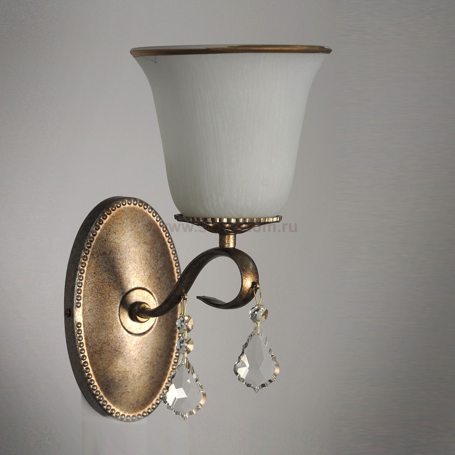 Светильник бра Arti Lampadari Borgese E 2.1.1.602 GB