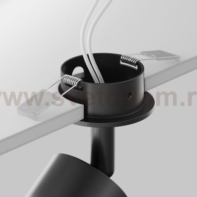 Потолочный светильник Maytoni C018CL-01B Focus