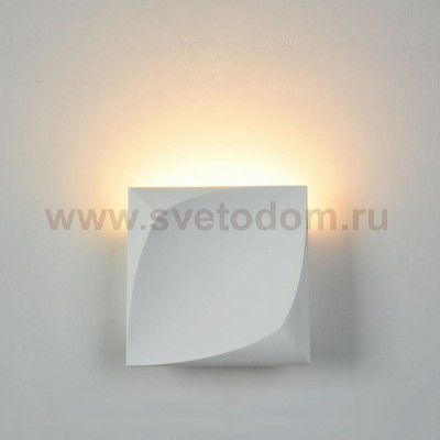 Бра Maytoni C198-WL-01-3W-W Pero