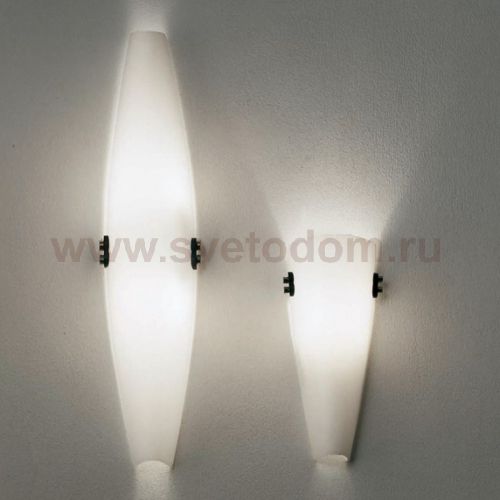 Настенный светильник бра Artemide C221910 ROBBIA