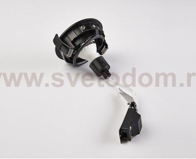 DE-200 black светильник встраиваемый Italline