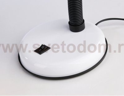 Настольная лампа со сменной лампой E27 с выключателем Ambrella DE7701 DE