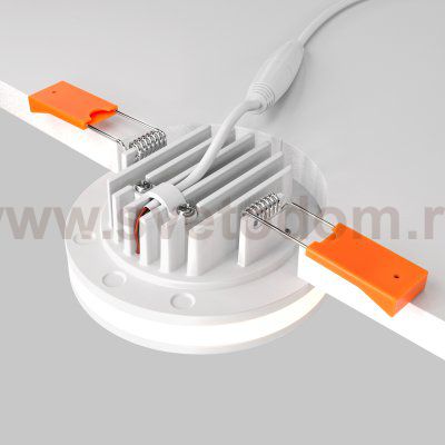 Встраиваемый светильник Maytoni DL2001-L7W Phanton