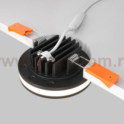 Встраиваемый светильник Maytoni DL303-L7B Phanton
