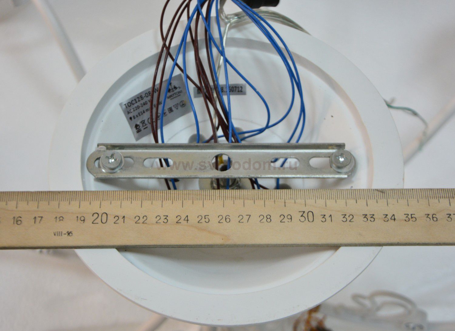 Люстра Maytoni TOC128-08-W Baroque