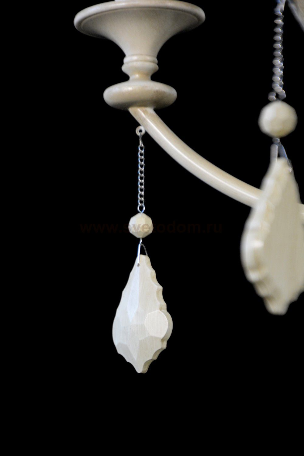 Люстра Maytoni ARM143-07-BG Lana