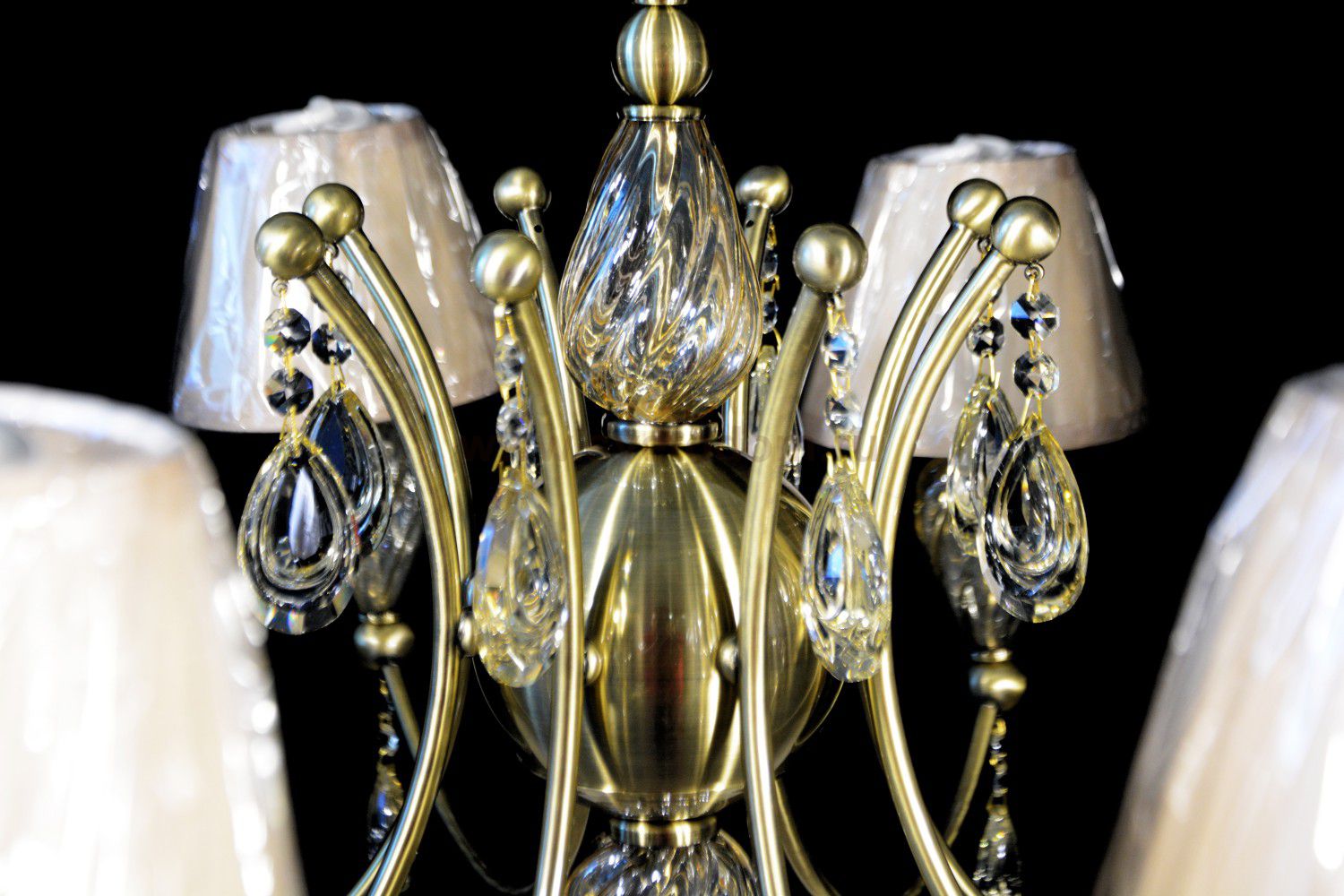 Люстра Maytoni ARM855-08-R Murano