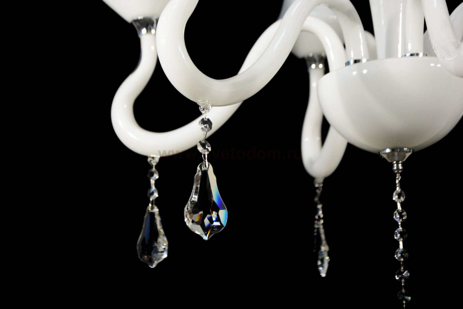 Люстра белая Colosseo 80369/6