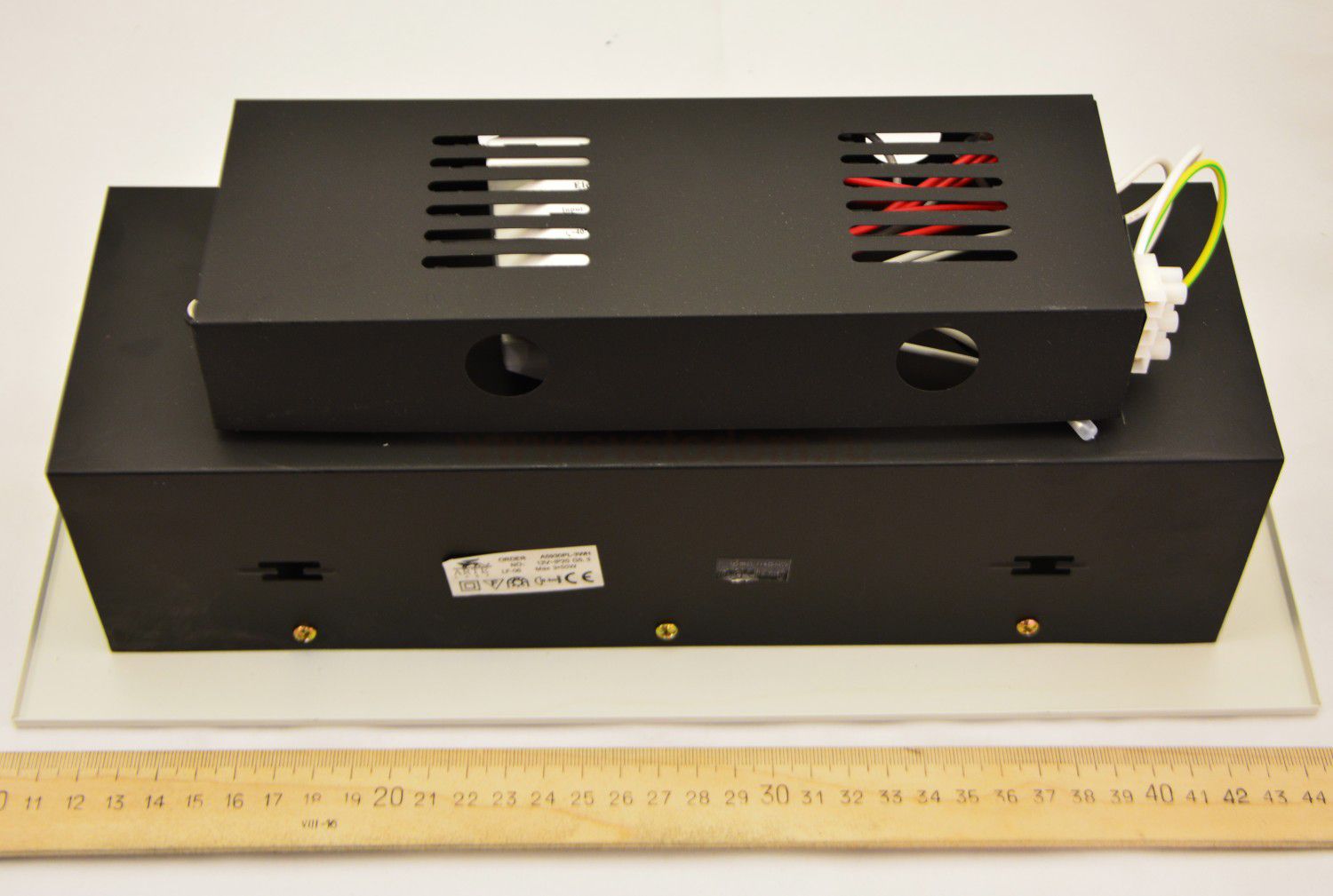 Светильник тройной Arte lamp A5930PL-3WH Technika