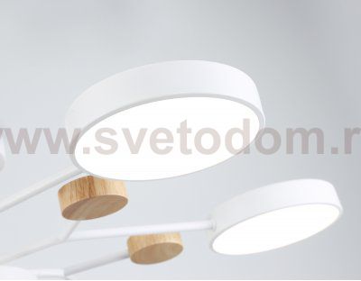 Люстра светодиодная на штанге Ambrella FL4864/7 WH/WD белый/дерево 126W 3000-6000K D830*190 (без ПДУ)