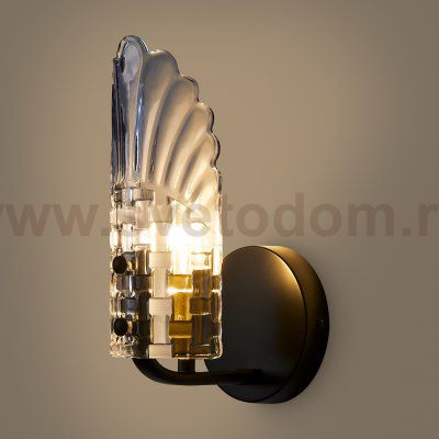 Настенный светильник (бра) Freya FR5525WL-01GB
