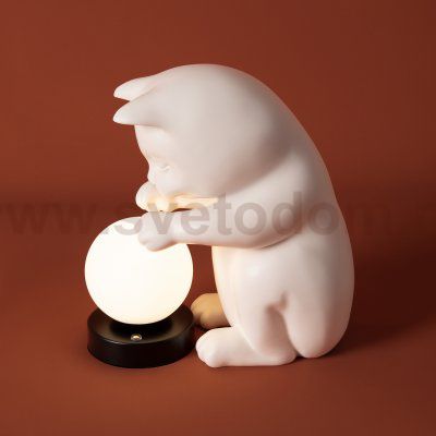 Настольный светильник Freya FR5607TL-01W