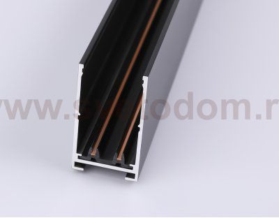 Шинопровод накладной Magnetic 220V IP20 2000*30.6*56 Ambrella GL1004 BK черный IP20 220V 2000*30.6*56
