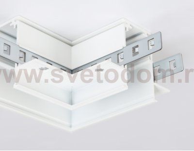 GL3352-9.5 WH белый 85*85*H46.8