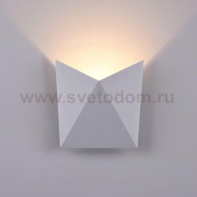 Светильник бра Maytoni O802WL-L7W Beekman Outdoor