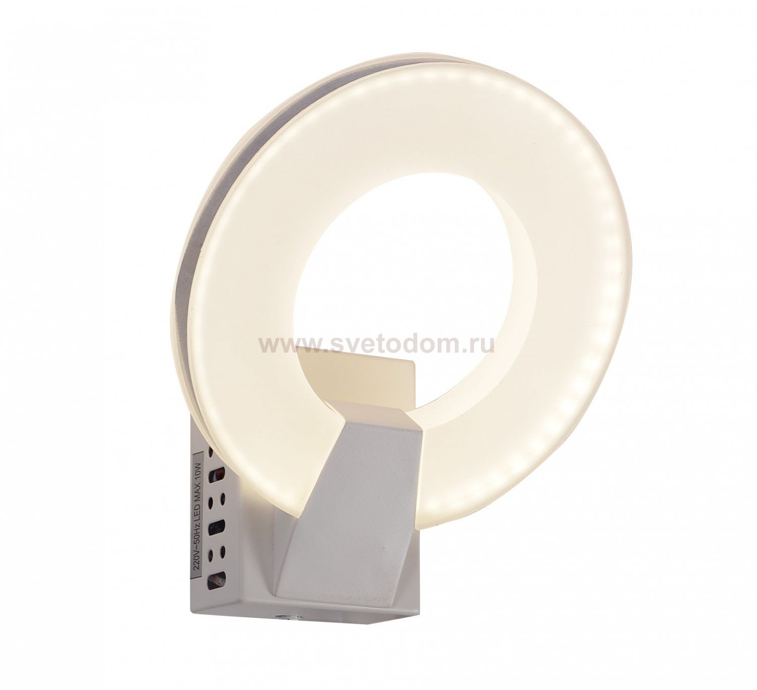 Светильник бра Omnilux OML-02501-16 Serrato