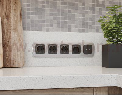 Лицевая панель OMEGA (Графит Мягкое касание) для электрической розетки с заземлением со шторками 2USB A+C OP9100 Ambrella Volt