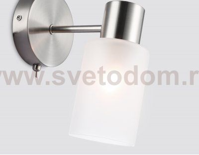 Настенный светильник с выключателем на корпусе Ambrella TR9578 SN сатин E14 max 40W 175*100*195