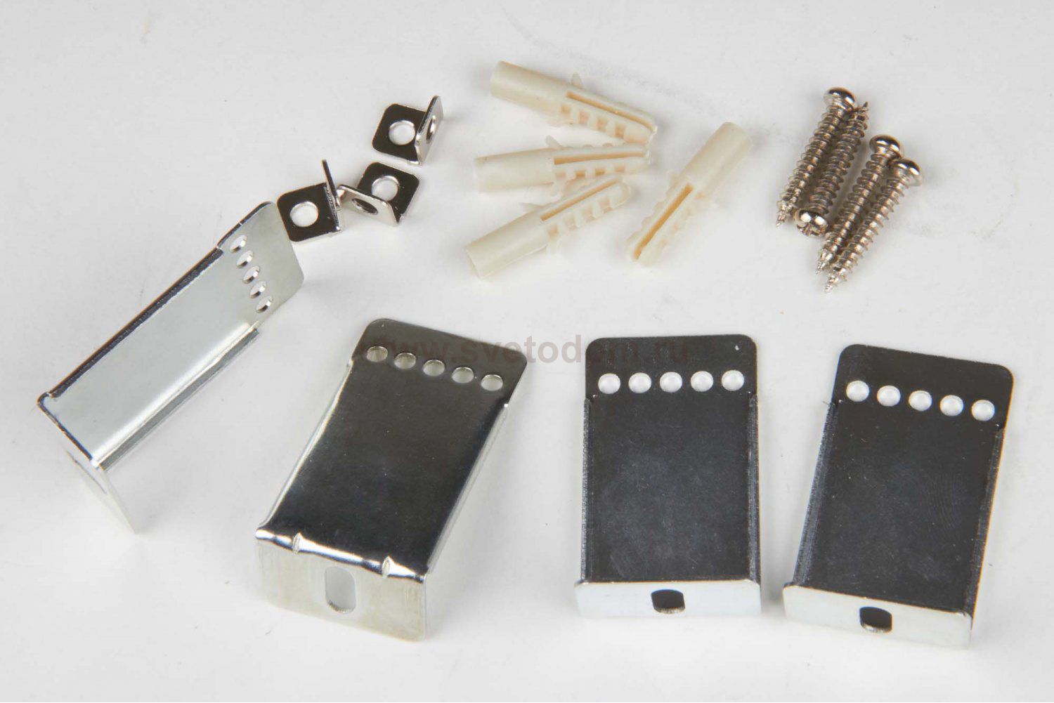 Комплект настенно-потолочного крепления Uniel UFL-F02 SILVER 100 POLYBAG