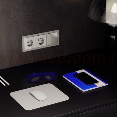 Накладка для розетки с заземлением и защитными шторками, с USB A+C, S70 (шелк)