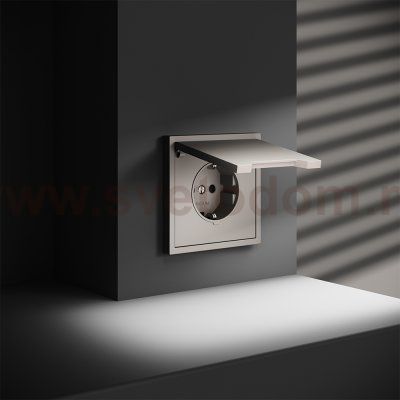 Розетка встраиваемая VOLTUM S70 с заземлением, защитными шторками и крышкой 16А, (кашемир) (VLS040303)