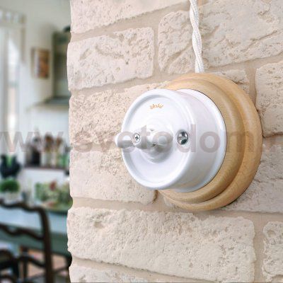 Рамка на 1 пост светлый бук W0015224