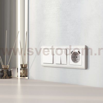 Рамка из поликарбоната на 3 поста Stream перламутровый W0032113