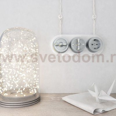 Рамка из стекла на 3 поста белый W0035101