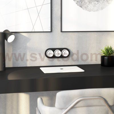 Рамка из стекла на 3 поста черный W0035108