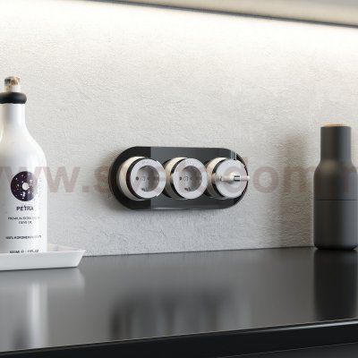 Рамка из стекла на 3 поста черный W0035108