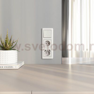 Розетка с заземлением (перламутровый рифленый) W1171013