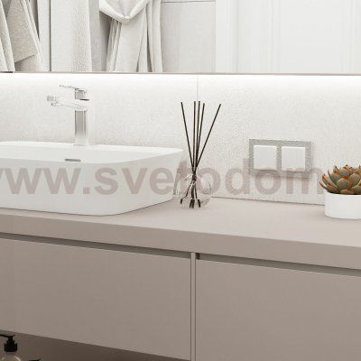 Розетка с заземлением и шторками c крышкой IP44 (белый матовый) W1171261