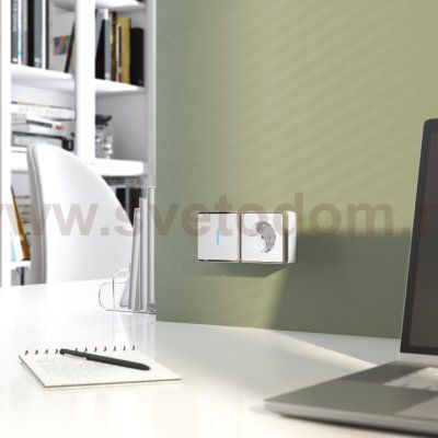 Розетка с заземлением Gallant белая W5071001