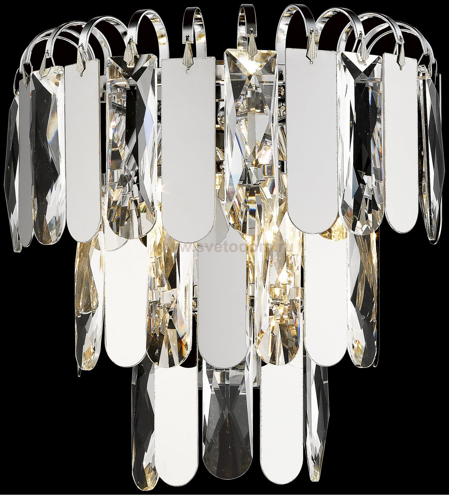 Светильник настенный Wertmark WE105.03.101 CRESCENTIA