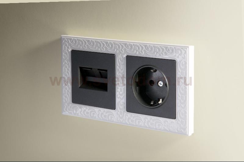 Розетка с заземлением (черный матовый) WL08-SKG-01-IP20 Werkel