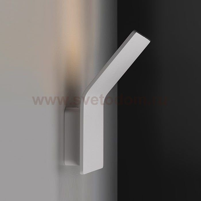 WLE 1931  white светильник настенный Italline