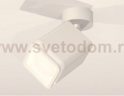 Комплект накладного поворотного светильника с акрилом Ambrella XM7812021 XM