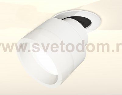 Комплект встраиваемого поворотного светильника с акрилом Ambrella XM8101520 XM