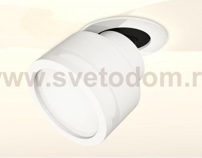 Комплект встраиваемого поворотного светильника с акрилом Ambrella XM8101522 XM